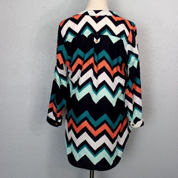 Rue 21 Colorful Chevron Pattern Henley Blouse Size M - Picture 10 of 13